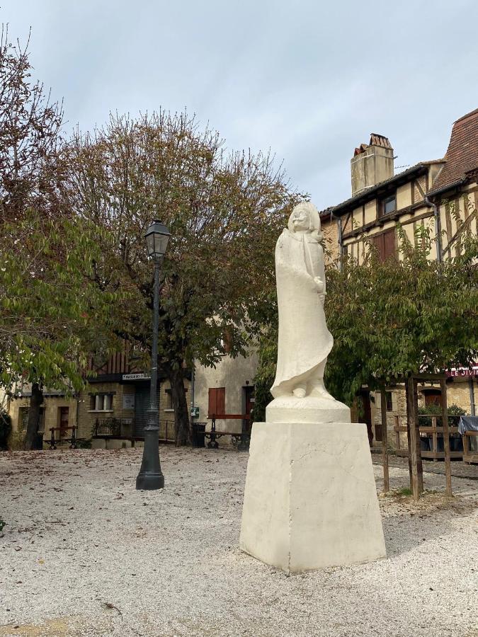 Marianne 6 Lägenhet Bergerac Exteriör bild